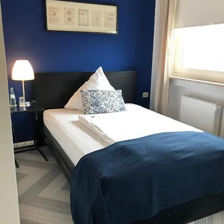 Hotel Bensons