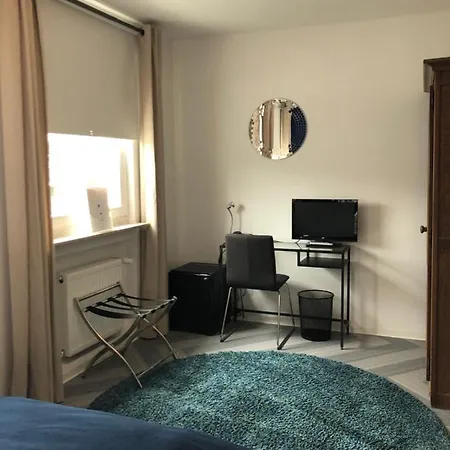 Bensons Hotel